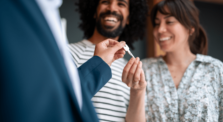 Is January the Best Time To Buy a Home? | Shawn Shai Halahmy